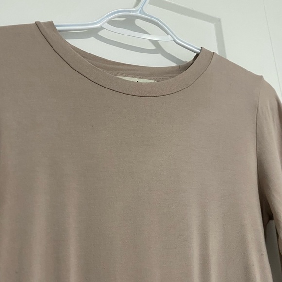 Aritzia Wilfred Lounge Long Sleeve Light Brown Nude‎ Somer Bodysuit Size Medium - Picture 5 of 7